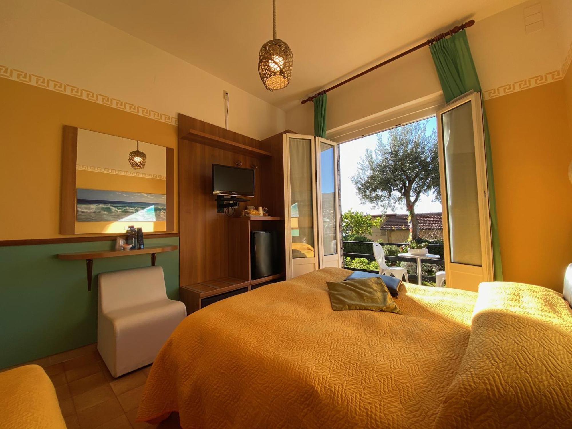 Albergo La Pineta Marina dʼMarina dʼAndora Zimmer foto